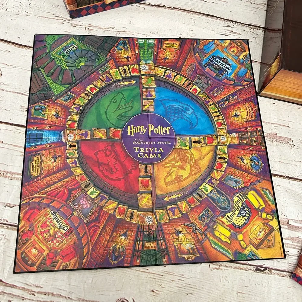 HARRY POTTER and the Sorcerer's Stone Trivia Game - Complete Collector Edition